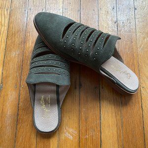 Seychelles Redeem Mule